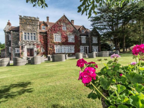Alston Hall, Plymouth